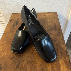 Aerosols leather loafers